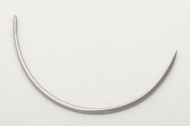Suture Needles - Regular Eye, 12/Pk - 1/2 circle, reverse cutting