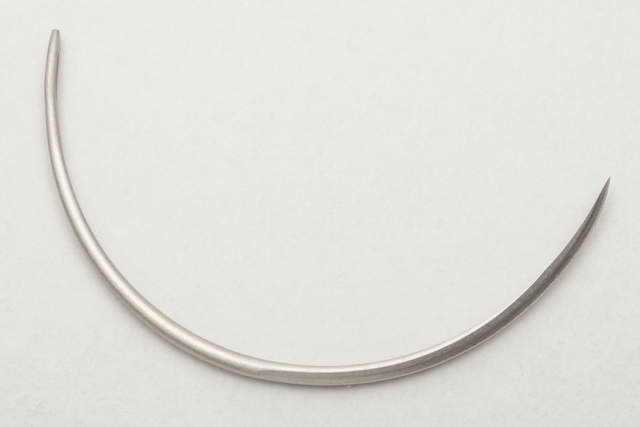 Suture Needles - Regular Eye, 12/Pk - 1/2 circle, reverse cutting